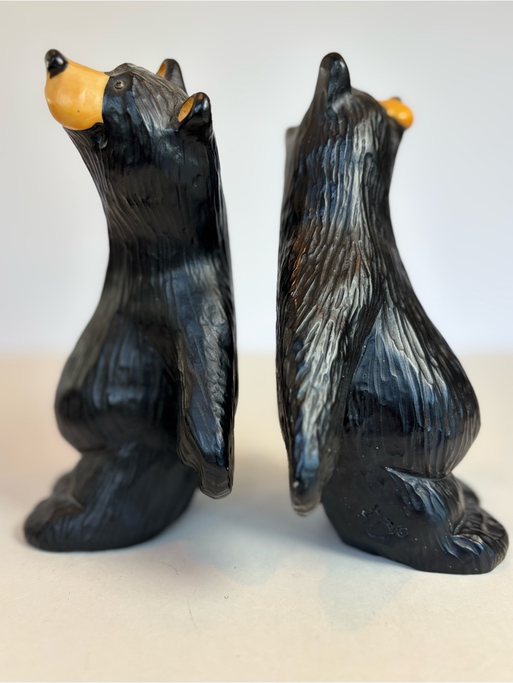 Bearfoots Howling Bear 2 Bookends Jeff Fleming Big Sky Carvers Singing Tree